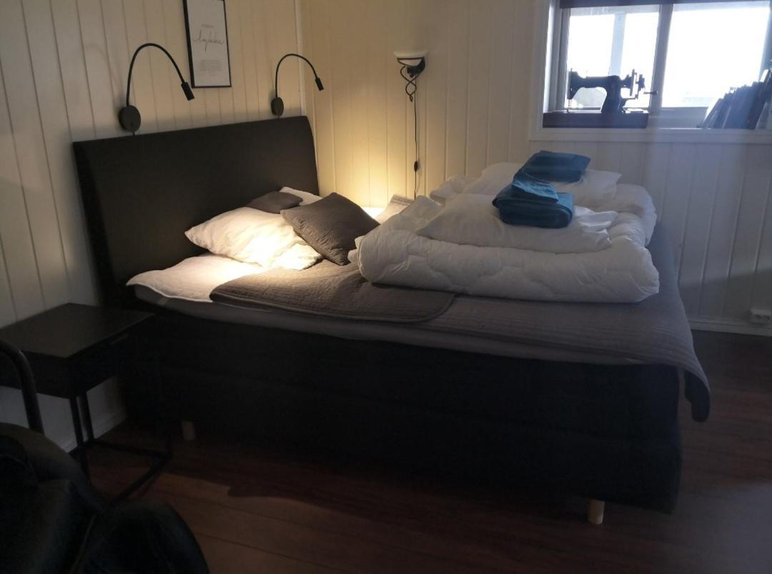 Sentral Studioleilighet Ved Stranden Og Hvalsenter Nb Ma Vaskes Etter Endt Leie Eller Betale Rengjoringshjelpen 500 Kr Andenes Kültér fotó